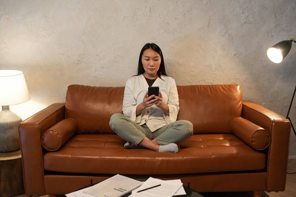 Découvrez les atouts des canapés convertibles en cuir