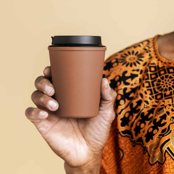 Comment se passe la conception d'un gobelet personnalisé ?